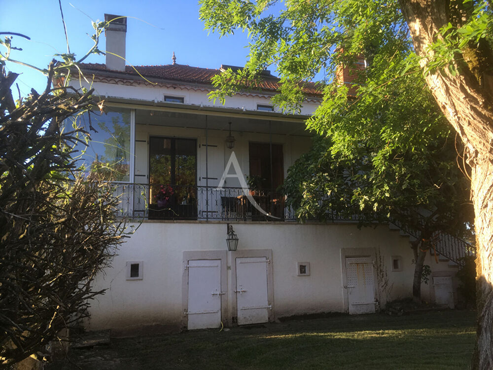 Vente Maison Bel ensemble grande maison, grange et petite maison à rénover, terrain Anglars juillac