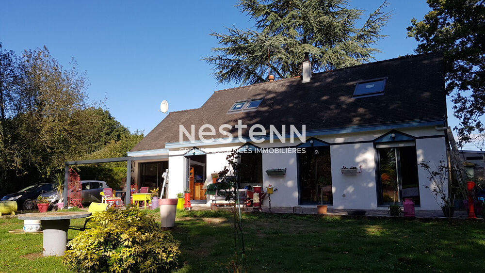 Maison de plain-pied avec étang à Molac 142m²