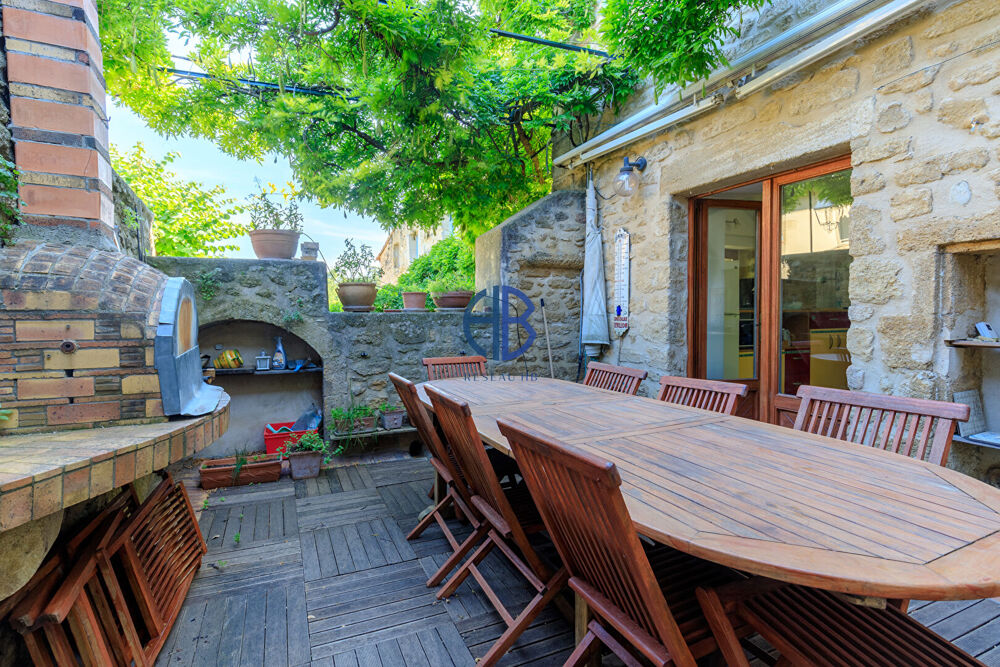 Vente Maison Maison Meublée 257 m2, 5 chambres, 12 pièces, terrasse et cave. Grane