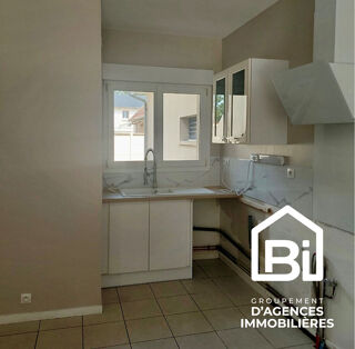 Vente Appartement APPARTEMENT REZ DE JARDIN 69M2 - 50M DE LA MER PAS DE CHARGE Ouistreham