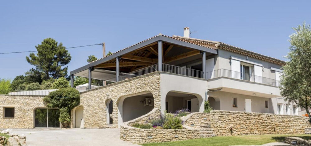 Maison 10 pièces 350 m² · à Apt · 350 m² · 966 000 €