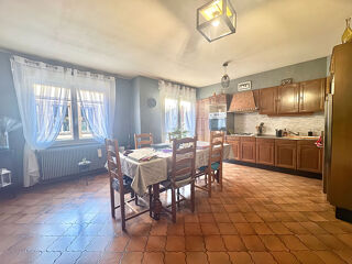  Immeuble à vendre 168 m²