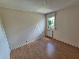  Appartement à louer 3 pièces 61 m²