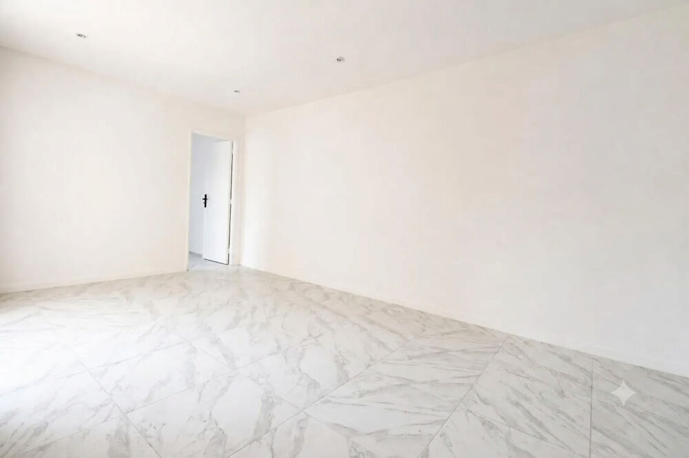 Vente Appartement F2 avec cuisine aménagée et équipée 45m2 Frais de notaire réduits Bezons