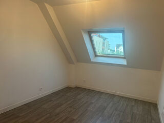  Maison à louer 6 pièces 116 m²