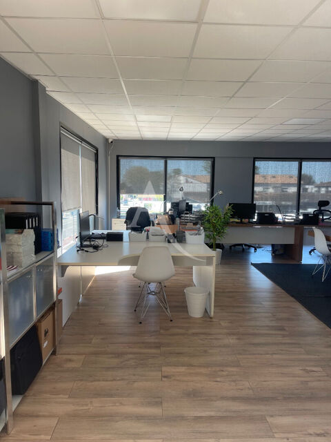 A LOUER  PLATEAU - BUREAUX/LOCAL - 106M&sup2; - ACCES PRM 1061 31140 Fonbeauzard