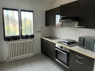  Appartement à louer 3 pièces 72 m²