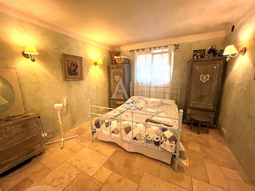� vendre  Maison Saint-Paul-de-Vence (06570)