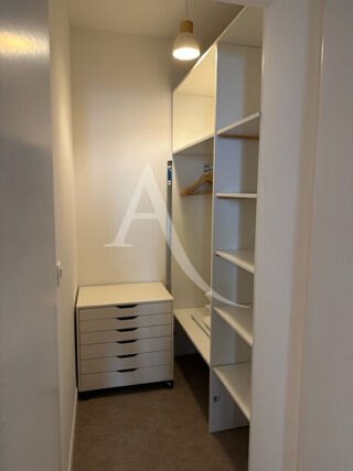  Appartement à louer 2 pièces 37 m²