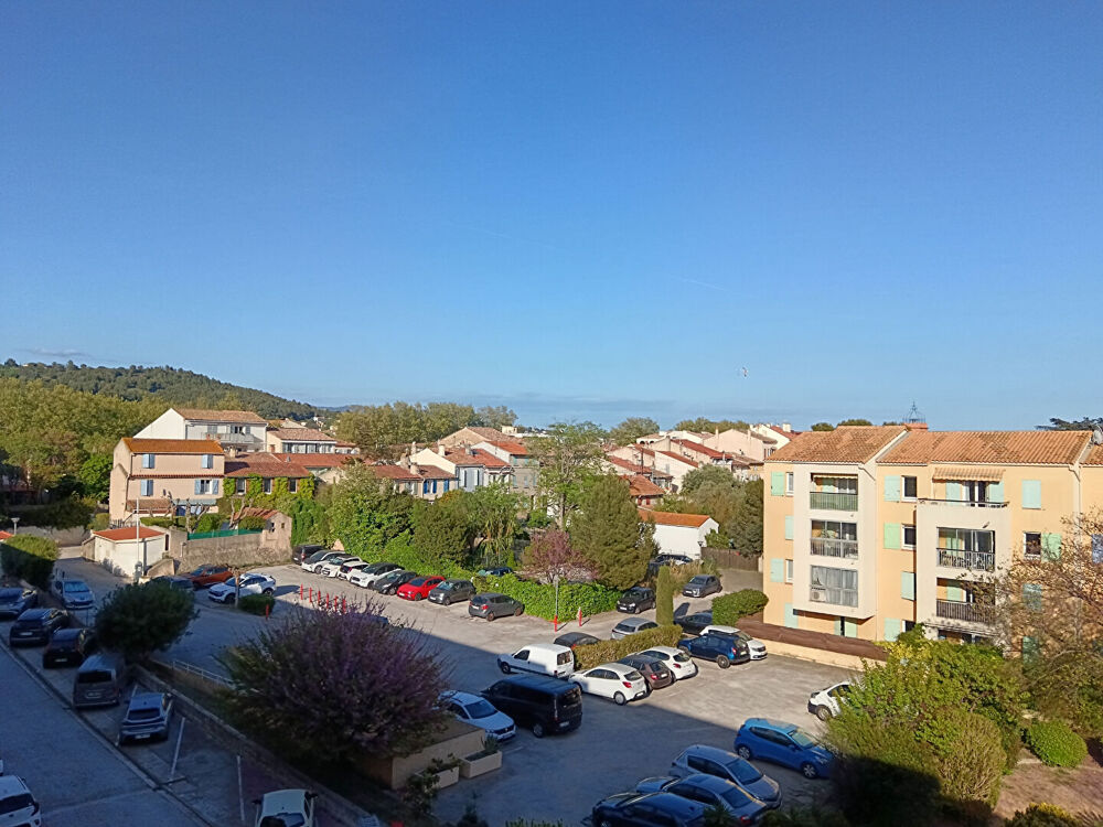 Vente Appartement Six-fours les plages Appartement T2 de 50 m² au 3ème étage avec cave de 4 m² Six fours les plages