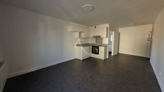  Appartement à louer 1 pièce 32 m²