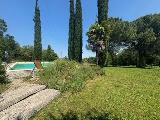  Villa à vendre 15 + pièces 1 m²