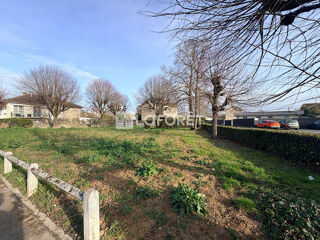  Terrain à vendre 897 m²