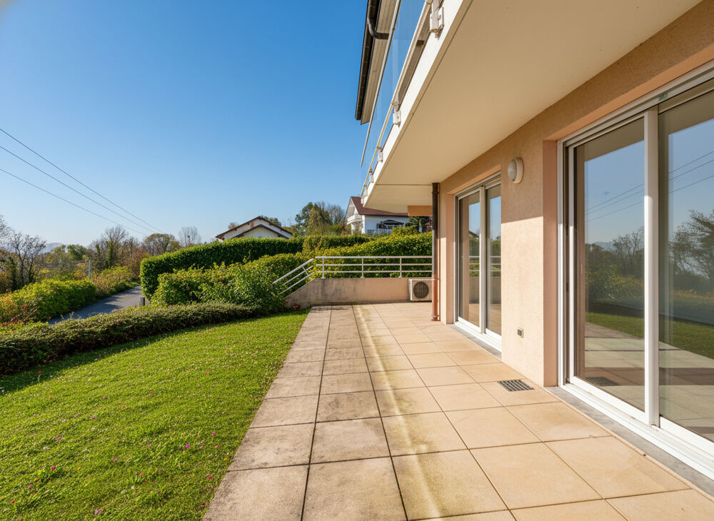 Appartement Publier 5 pièces 85.48m² en rez-de-jardin avec petite vue lac