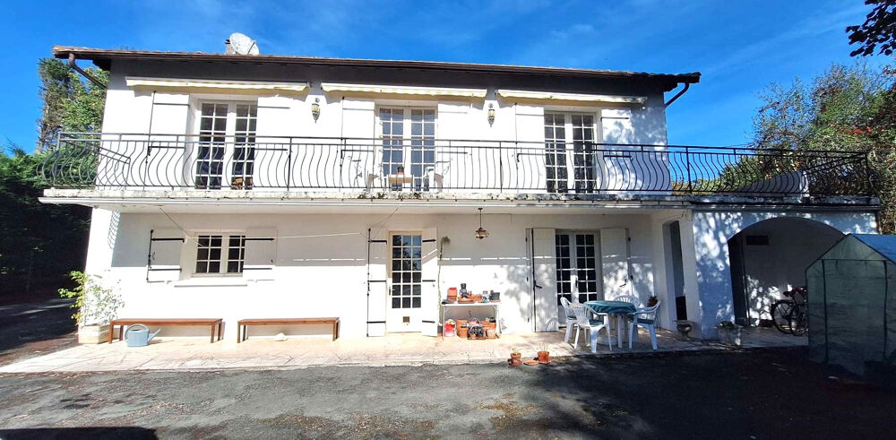 Maison Mussidan 8 pièce(s) 173 m2