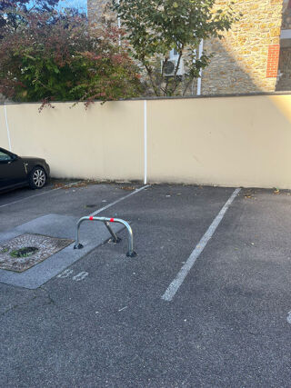  Parking / Garage � louer 