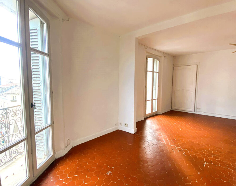 Location Appartement INTRA-MUROS Avignon quartier Carnot, 4 pièces, 90 m2 Avignon