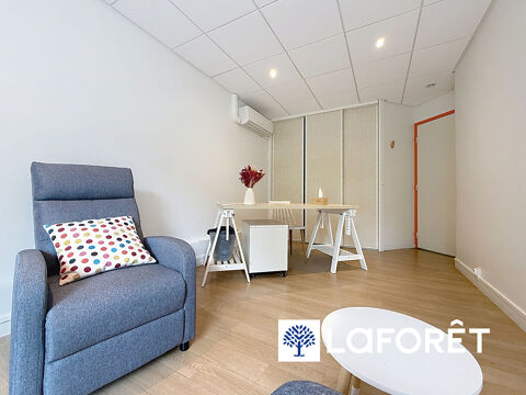   Local d'activité 1 bureau Bourgoin Jallieu 16,18 m2 