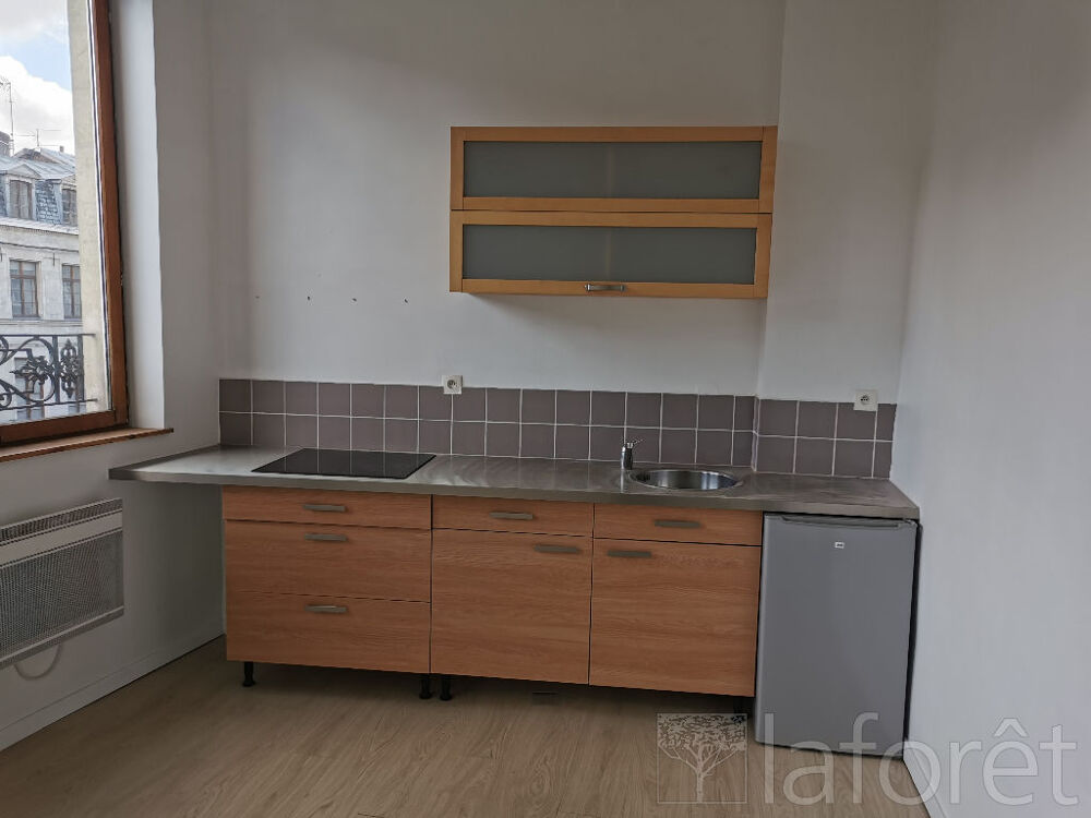 Location Appartement Appartement T1 Bis Valenciennes, centre-ville 30 m2 Valenciennes