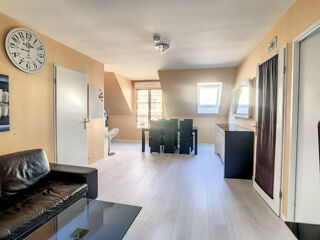  Appartement à louer 3 pièces 56 m²