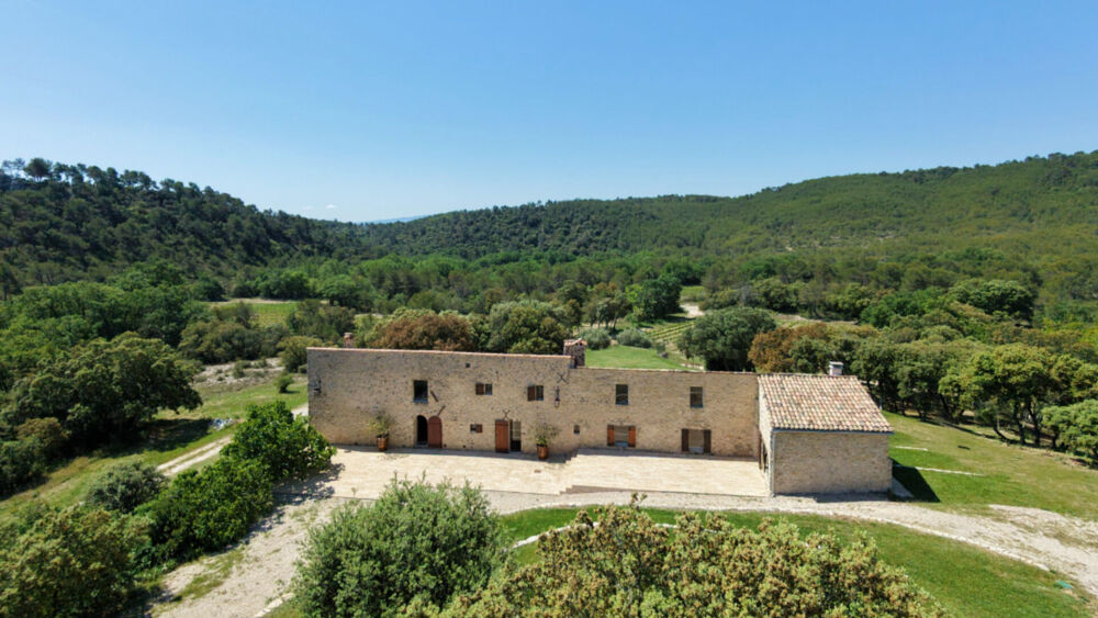 Domaine d'exception - Provence Luberon, 9 pièces 370 m2, 189 ha, vignes, truffière, bois