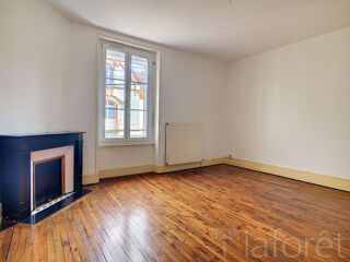  Appartement à louer 3 pièces 91 m²