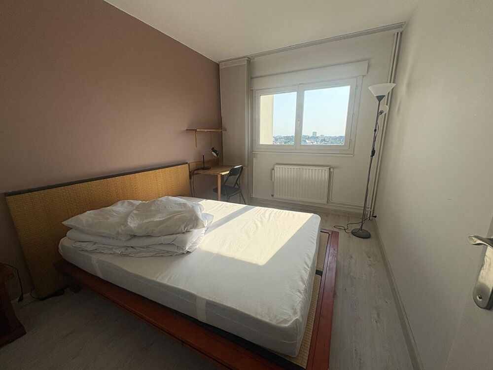 Appartement 4 pièces à vendre à Angers - La Roseraie, 12ème étage avec vue dégagée