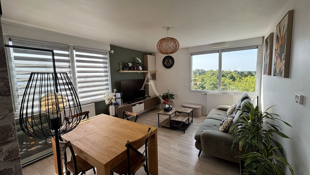 Appartement T4 lumineux avec vue dégagée - stationnement sous-sol