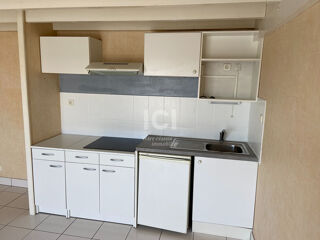  Appartement à louer 2 pièces 45 m²