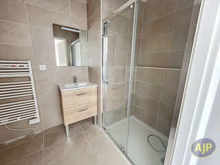  Appartement à louer 2 pièces 53 m²