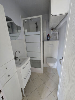  Appartement à louer 1 pièce 25 m²