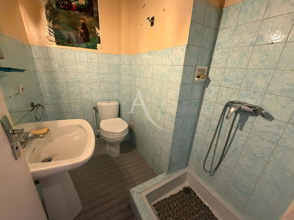 Vente Appartement Le Cannet appartement studio, à rénover balcon proche commerces Le cannet