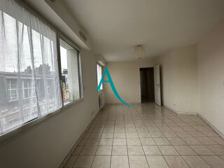  Appartement à louer 2 pièces 44 m²