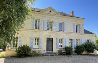  Villa à vendre 15 + pièces 477 m²