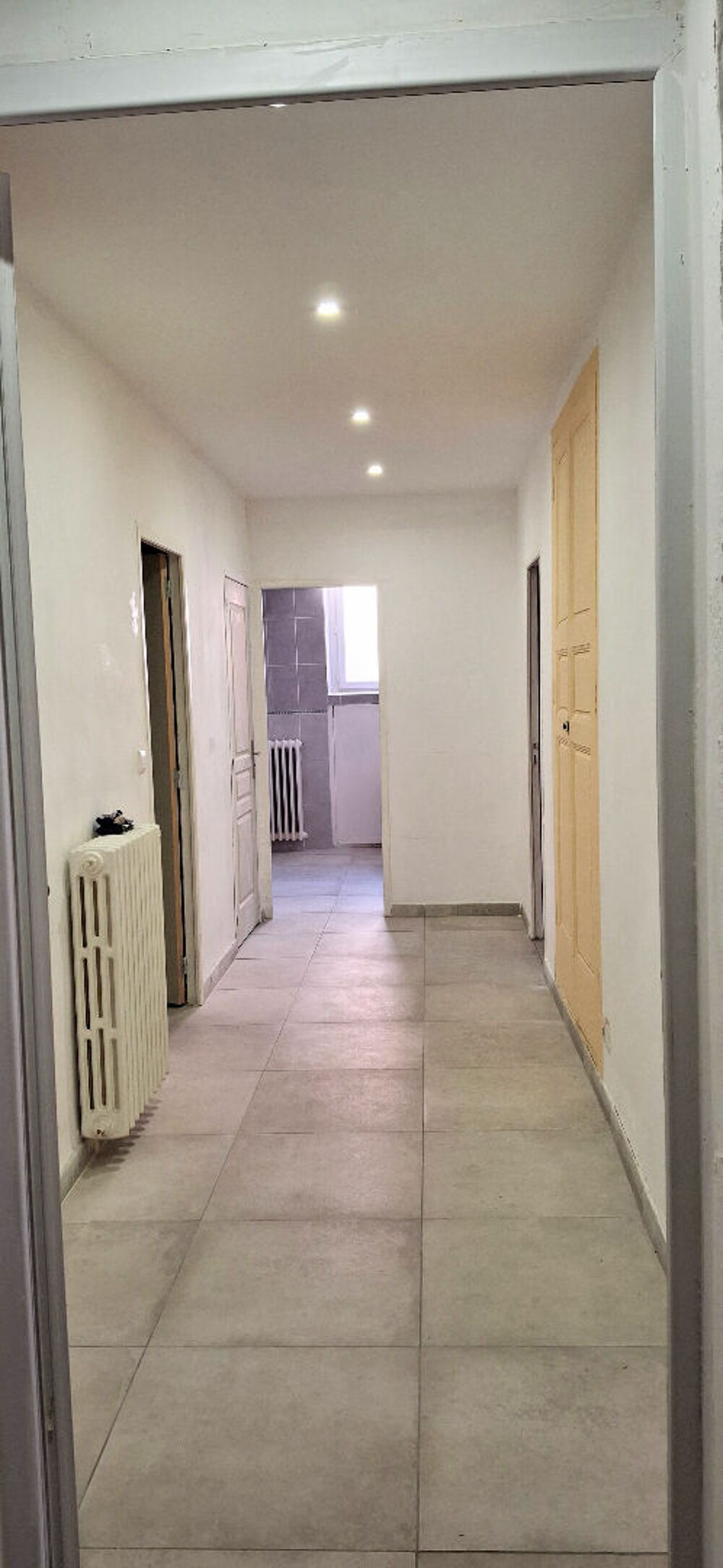 Appartement 4 pièce(s) 107 m2 et cave de 60m2 BEDARIEUX