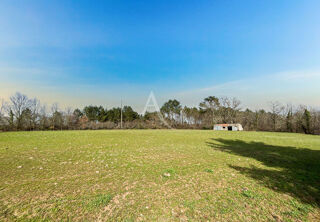  Maison  vendre 7 pices 230 m