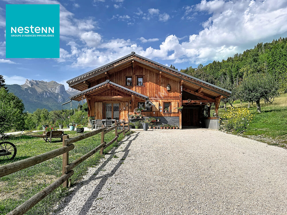 FAVERGES SEYTHENEX _ Magnifique chalet, 7 pièces de 200 m², avec beau terrain, à vendre