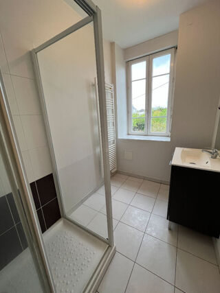  Appartement � louer 4 pi�ces 81 m�