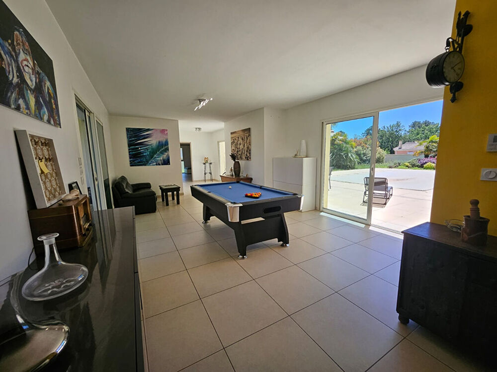 Vente Maison Élégante villa d'architecte de plain-pied avec piscine .Un écrin de sérénité aux portes de Périgueux Marsac sur l isle