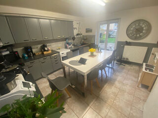  Immeuble � vendre 235 m�