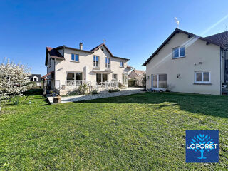  Maison � vendre 10 pi�ces 248 m�