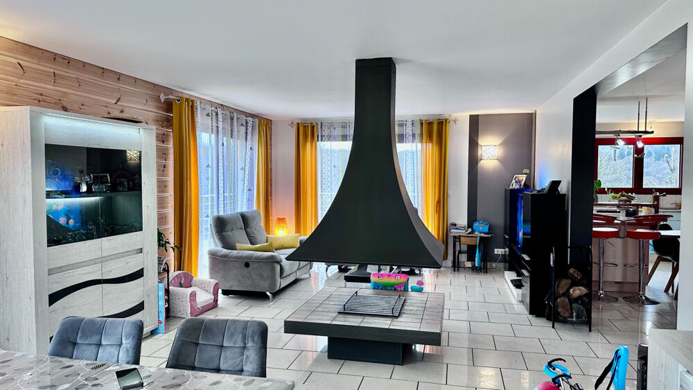 Vente Maison Maison  6 pi�ce(s) 185 m2 Villars sous ecot