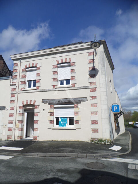   A LOUER  JUIGNE SUR LOIRE MAISON DE BOURG AVEC SON JARDINET ENTIEREMENT RENOVEE Maison - 5 pièce(s) - 117 m²