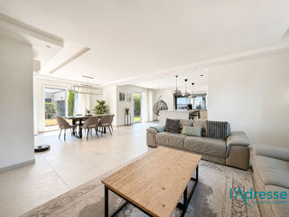  Maison à vendre 7 pièces 168 m²