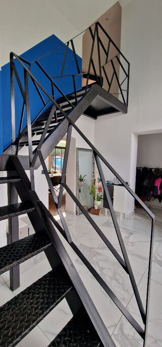  Maison � vendre 8 pi�ces 236 m�