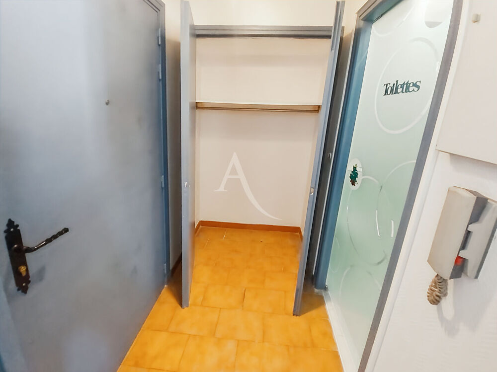 Vente Appartement CARQUEIRANNE STUDIO AVEC PARKING CENTRE Carqueiranne