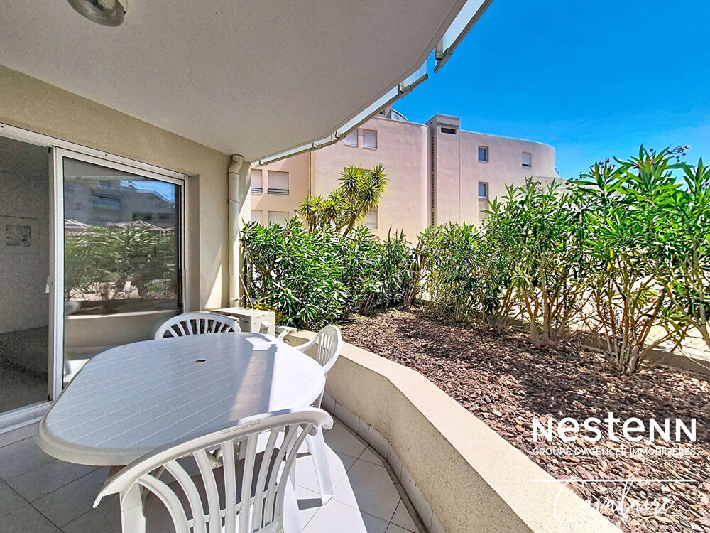 Appartement Cavalaire-sur-mer 2 pièce centre ville au calme en rez-de-jardin