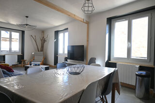  Appartement à louer 4 pièces 82 m²