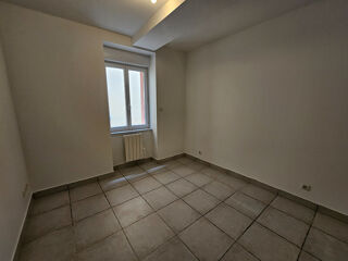  Maison à louer 4 pièces 83 m²