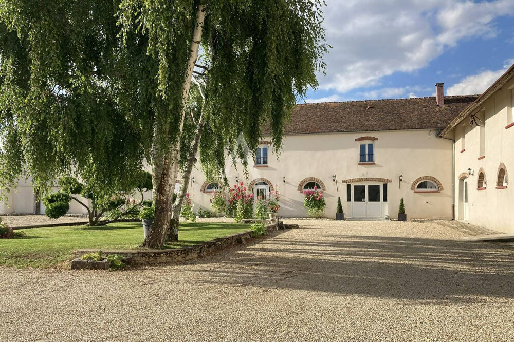   A VENDRE ! Domaine de réception avec activité | Murs et fonds de commerce | Saint-Pierre-du-Perray (91) 